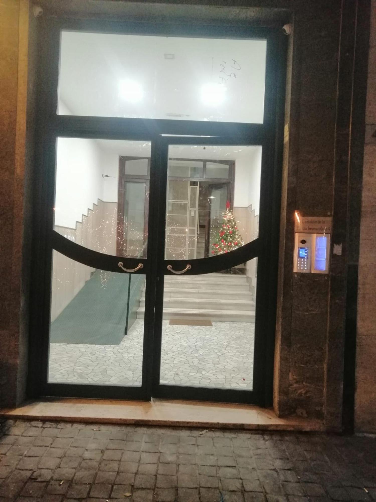 M2 Apartment Наполи Екстериор снимка