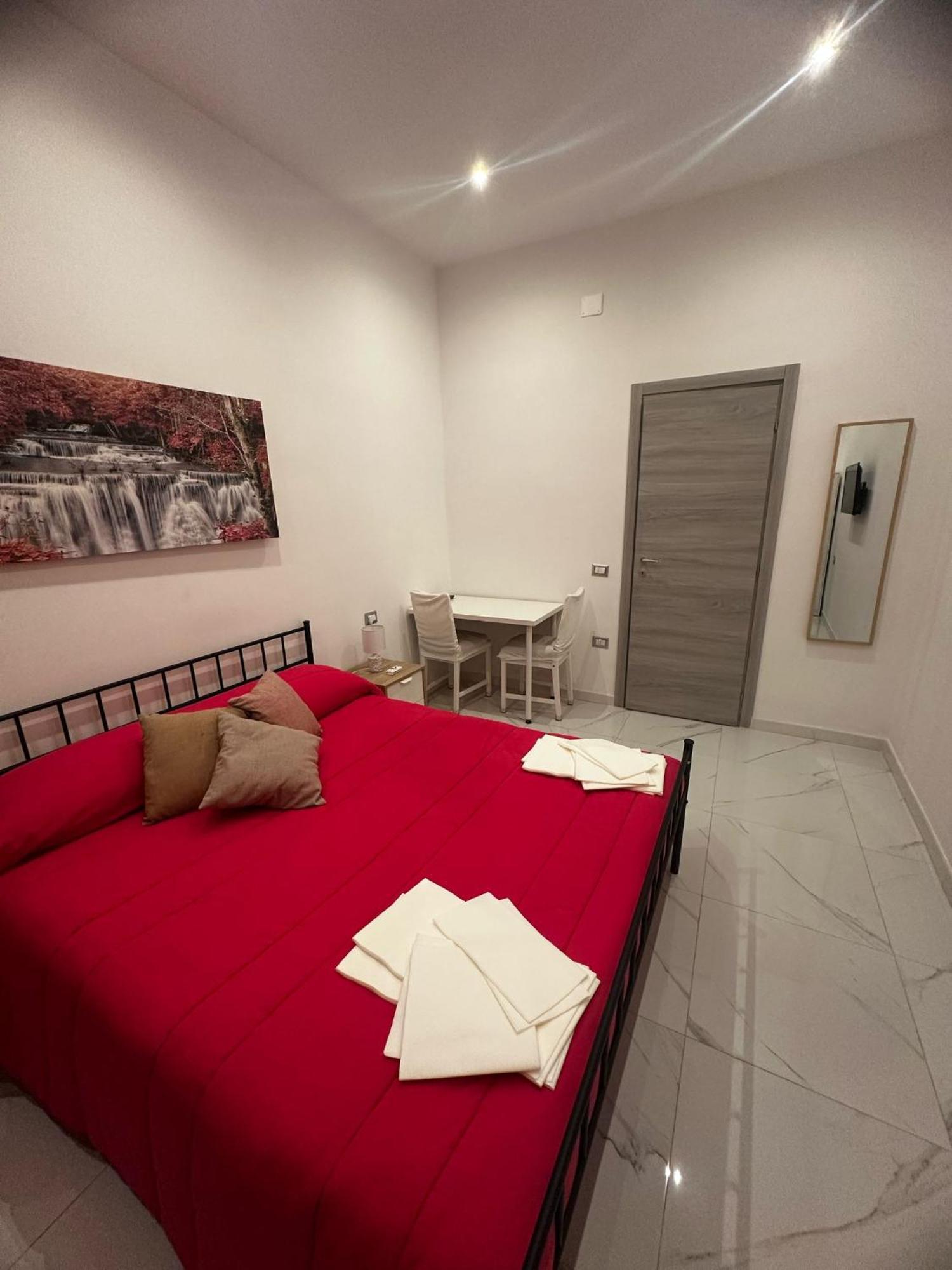 M2 Apartment Наполи Екстериор снимка